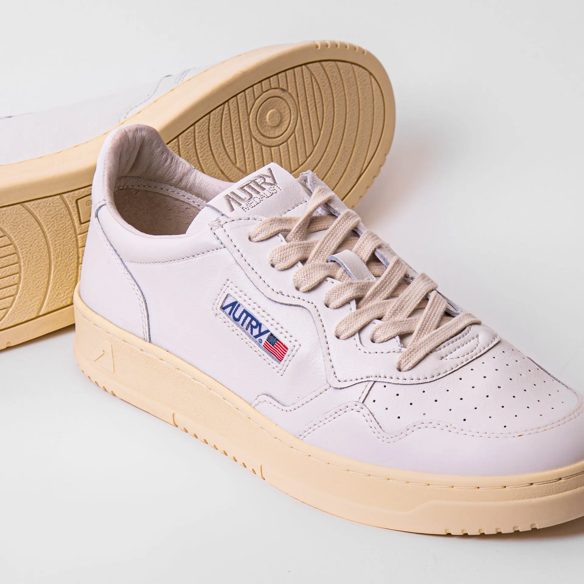 AUTRY SNEAKERS MEDALIST LOW AULM-LL 15