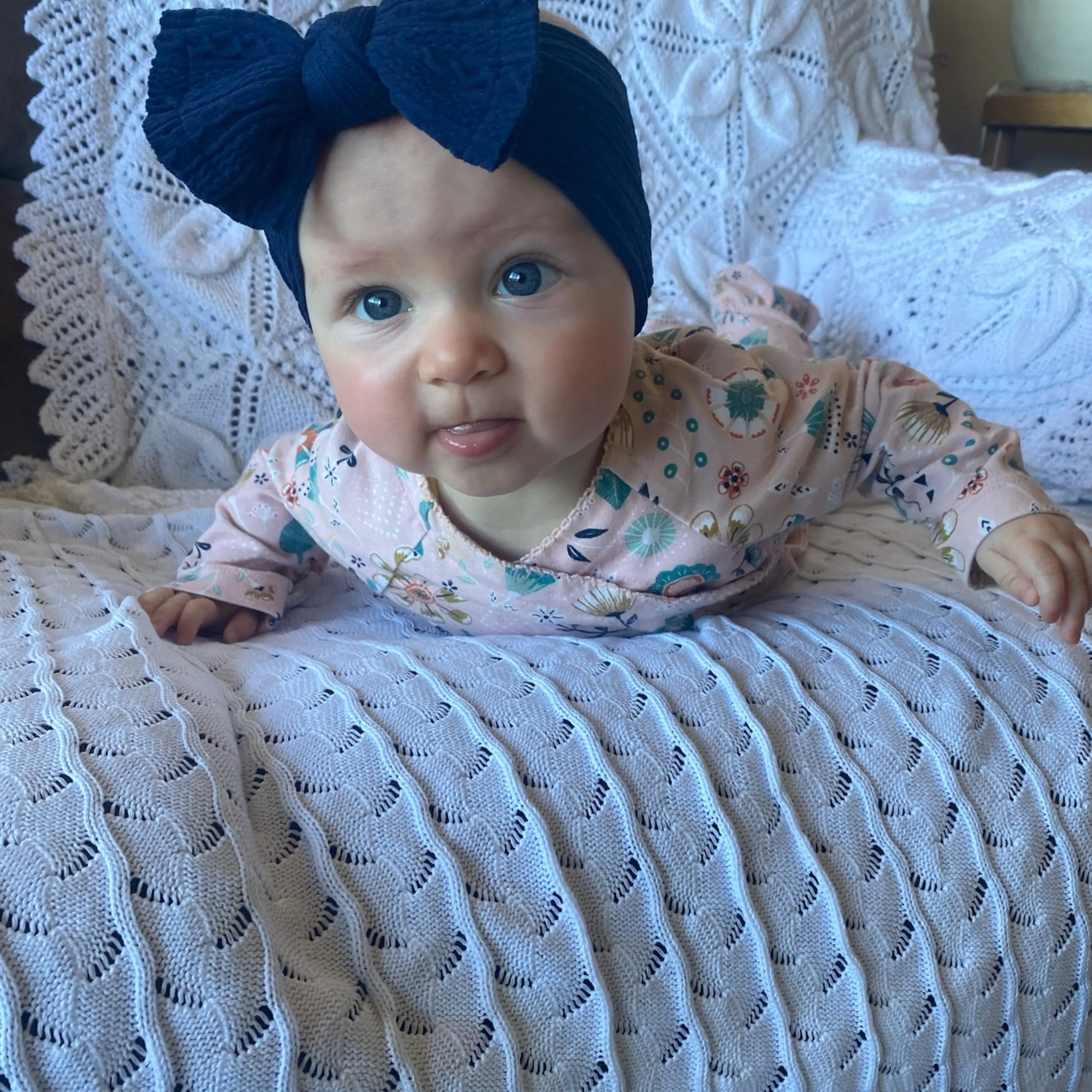 Baby Twist Cable Knit Bow Headband in Navy