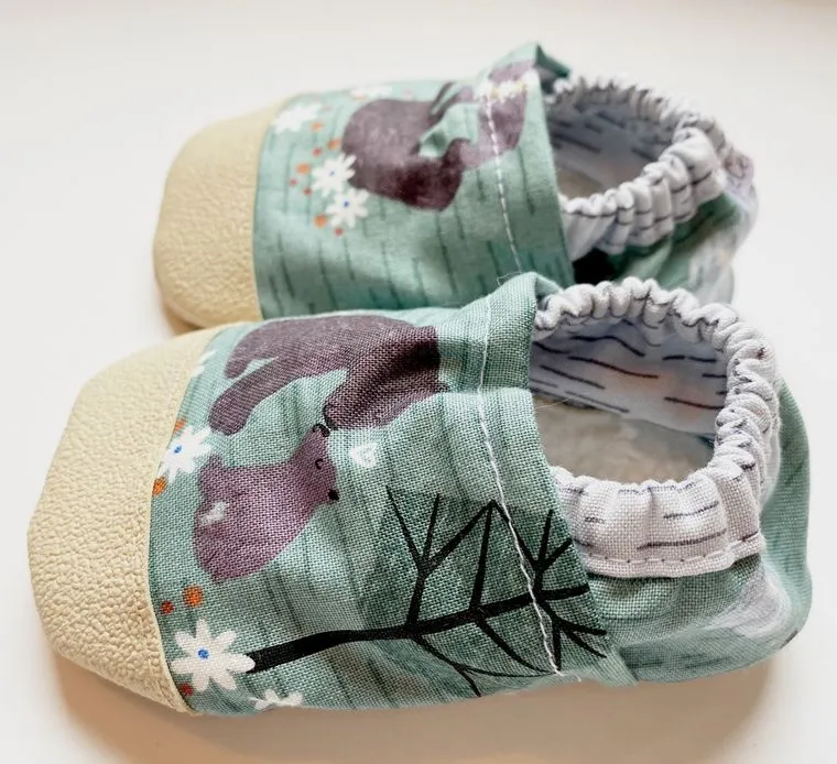 Bear soft baby shoes 3-6m