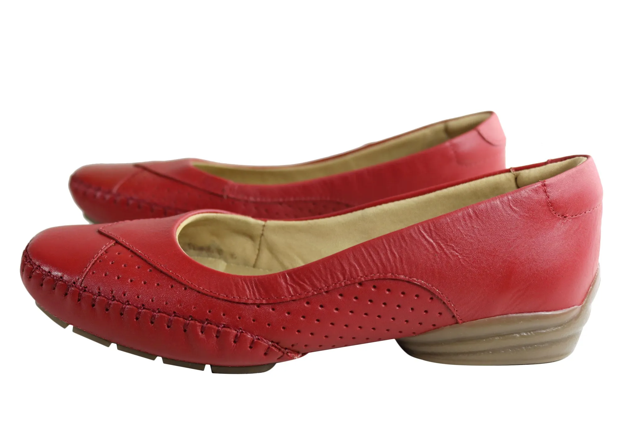 Comfortshoeco Plato Womens Comfort Cushioned Leather Low Heel Shoes