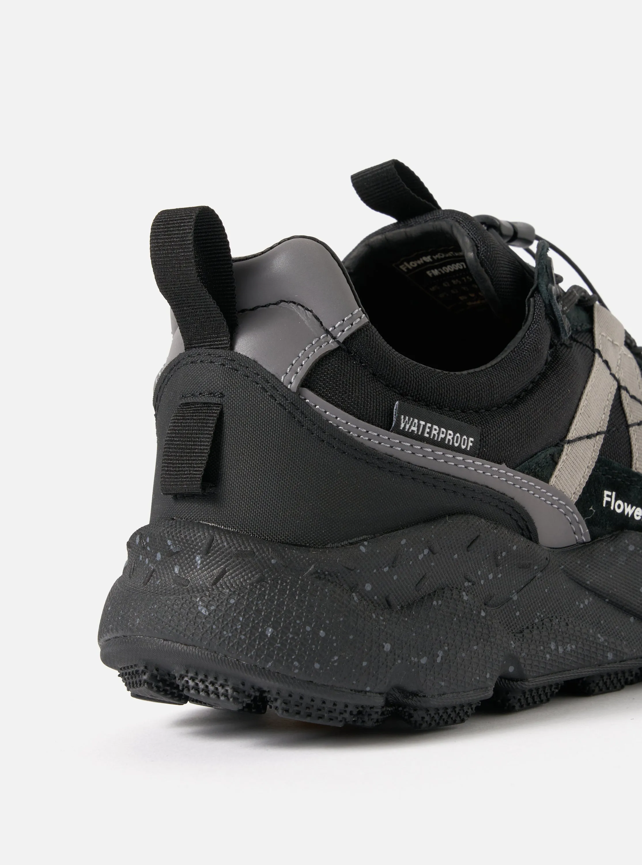 Flower Mountain Iwano Uni in Anthracite/Steel Suede/Nylon