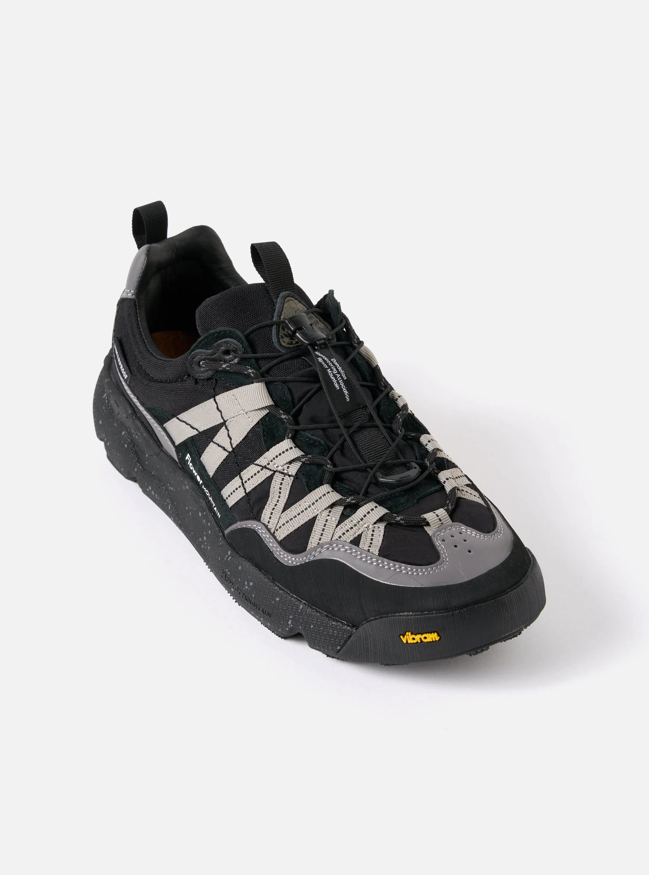 Flower Mountain Iwano Uni in Anthracite/Steel Suede/Nylon