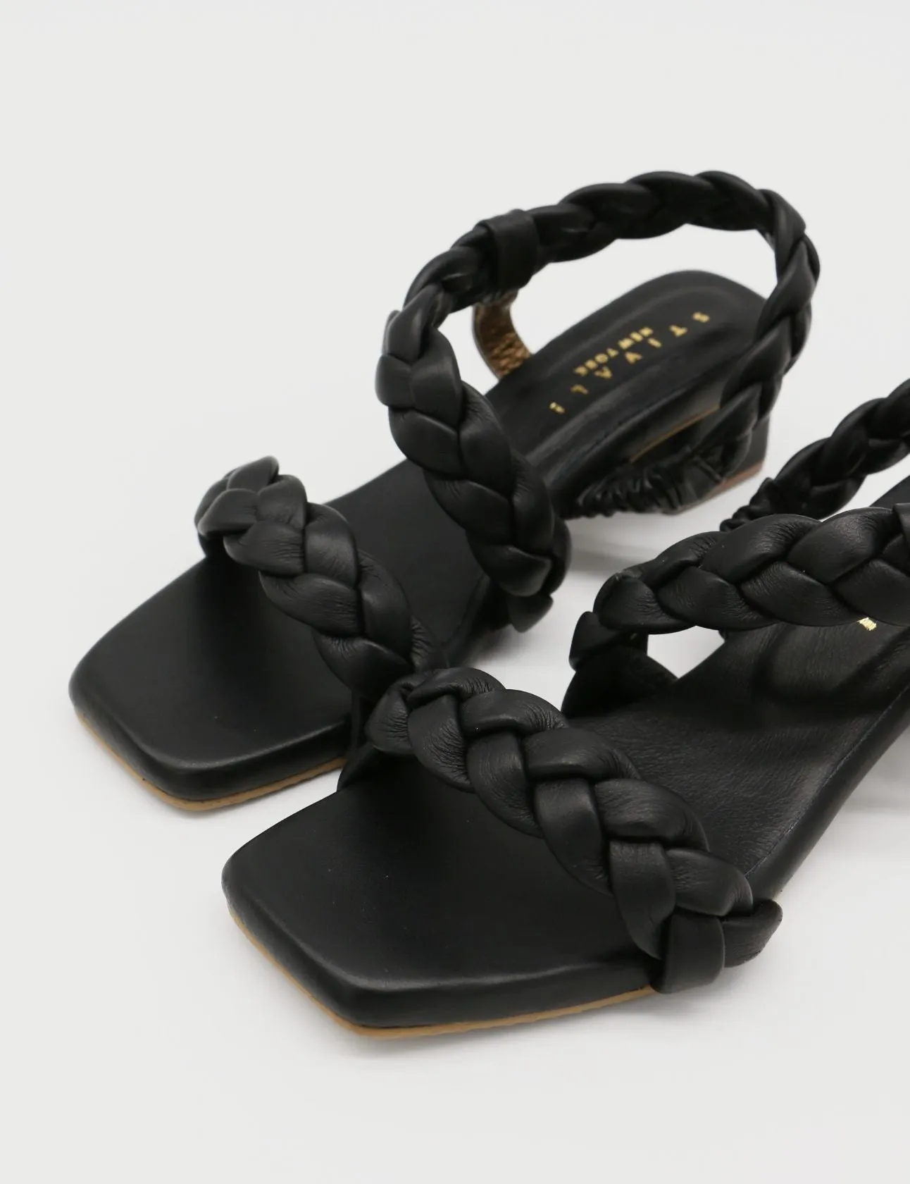 Island braided crochet sandals in black leather women shoes