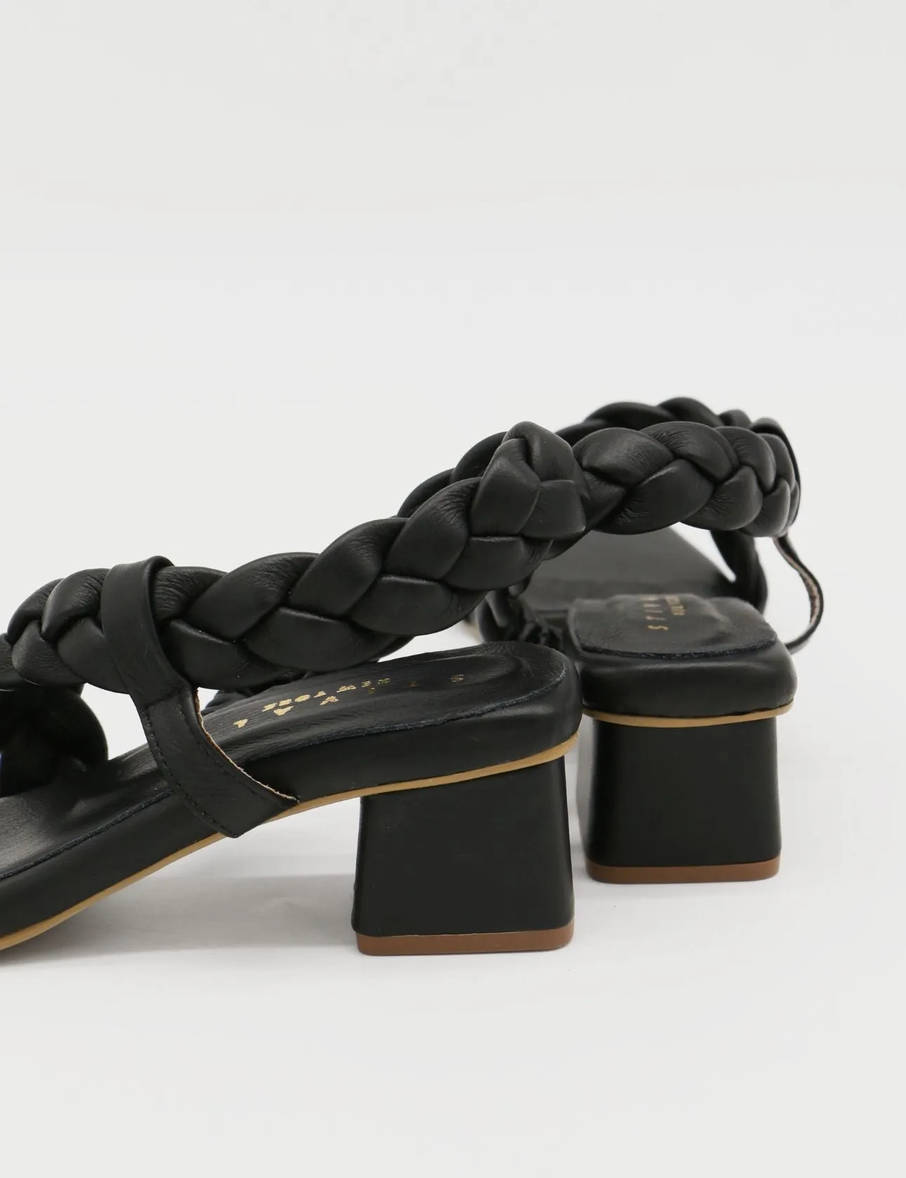 Island braided crochet sandals in black leather women shoes