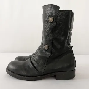 MOMA Boots