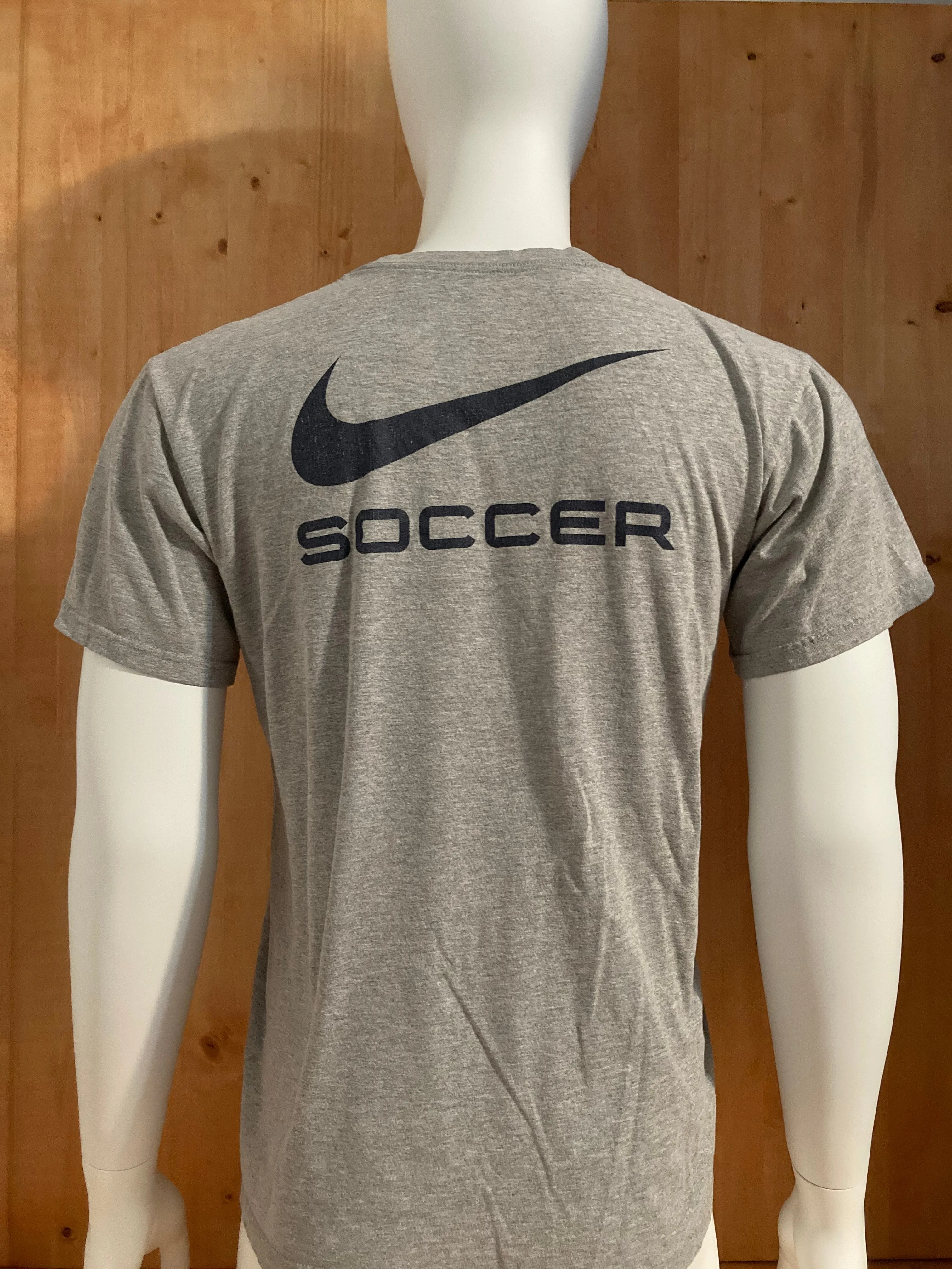 NIKE "MINNESOTA THUNDER ACADEMY SOCCER" LOOSE FIT Graphic Print Adult S Small SM Gray T-Shirt Tee Shirt