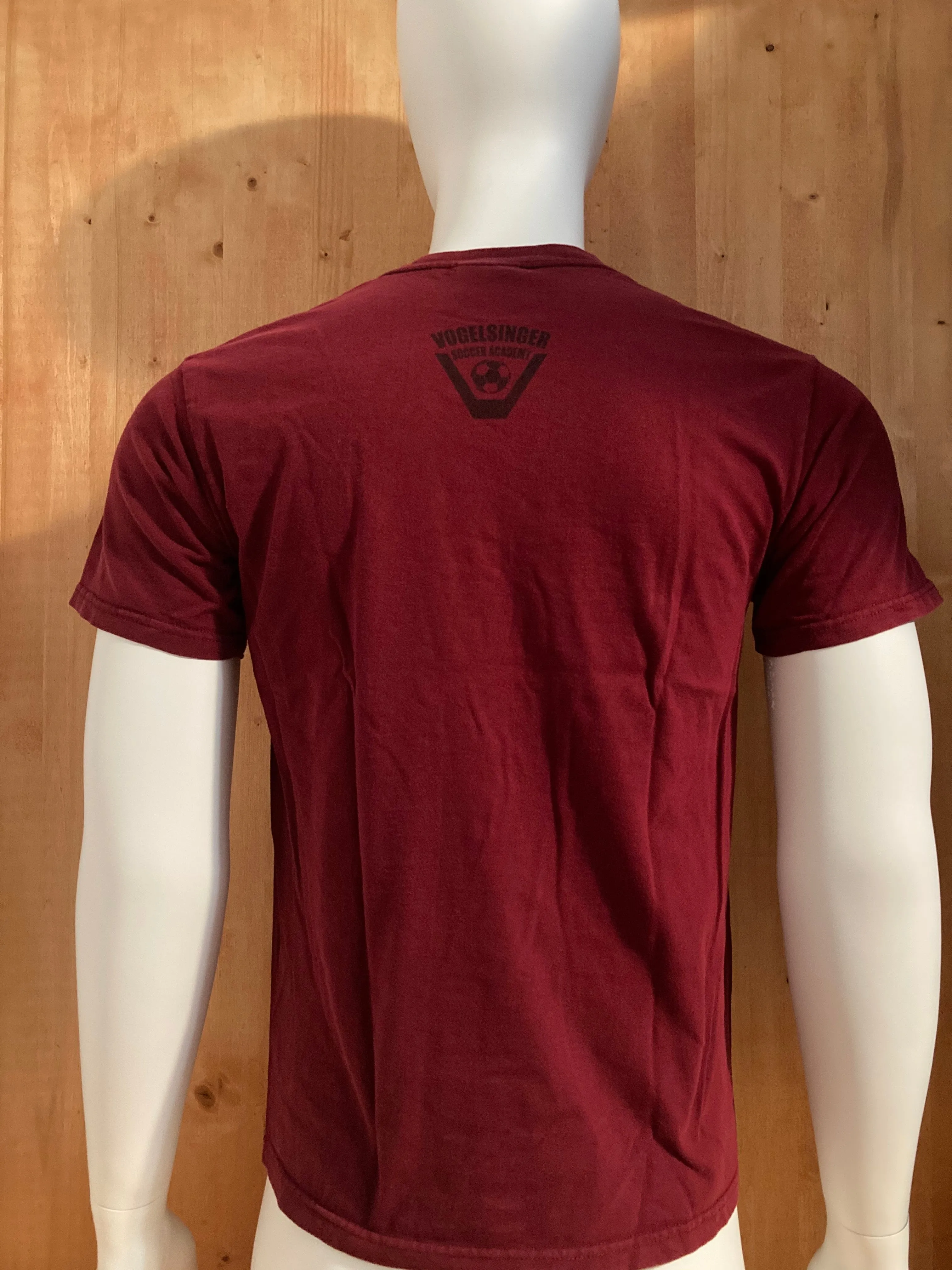 NIKE "VOGELSINGER SOCCER ACADEMY" Graphic Print Adult M Medium MD Maroon T-Shirt Tee Shirt