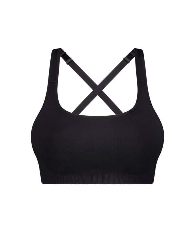 Triumph Triaction Ultra Seamfree Sports Bra - Black