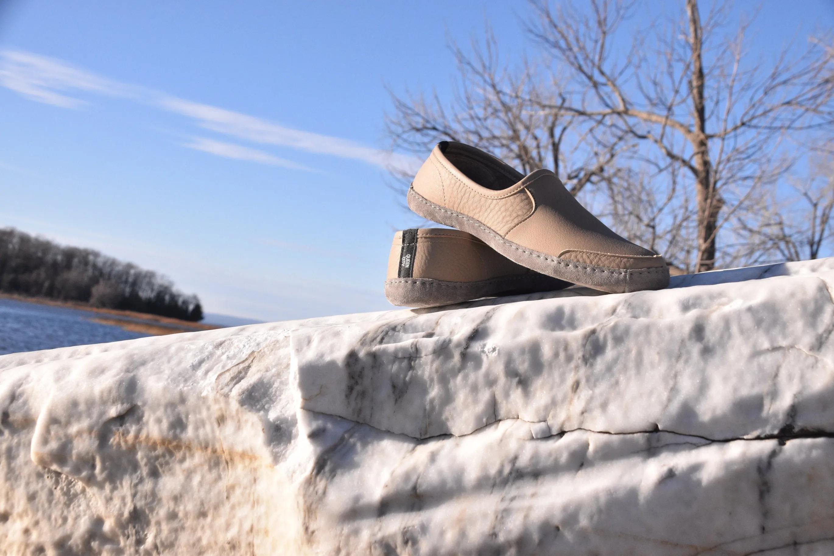 Vermont House Shoes®: Loafer - Stone