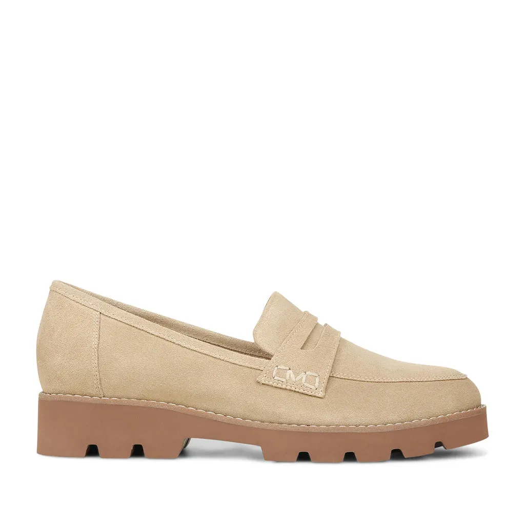 Vionic Women's Cheryl II Loafer in Sand